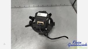 Gebruikte Blower Opel Vivaro Prijs € 50,00 Margeregeling aangeboden door Klein Gunnewiek Autodemontage & Motorentechniek