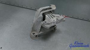 Gebruikte Motorsteun Opel Vivaro Prijs € 50,00 Margeregeling aangeboden door Klein Gunnewiek Autodemontage & Motorentechniek