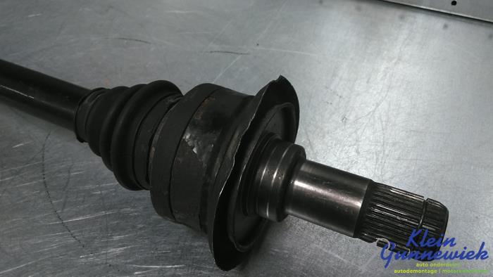 Gebruikte Aandrijfas links-achter BMW X5 Prijs € 95,00 Margeregeling aangeboden door Klein Gunnewiek Autodemontage & Motorentechniek