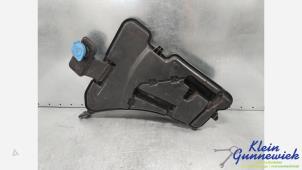 Gebruikte Ruitensproeiertank voor BMW 7-Serie Prijs € 35,00 Margeregeling aangeboden door Klein Gunnewiek Autodemontage & Motorentechniek