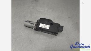 Gebruikte Schuifdak Motor Ford Fiesta Prijs € 75,00 Margeregeling aangeboden door Klein Gunnewiek Autodemontage & Motorentechniek