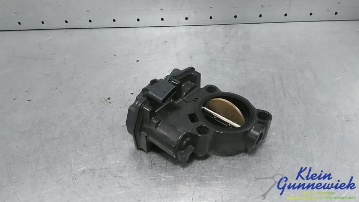 Gebruikte Gasklephuis BMW 7-Serie Prijs € 30,00 Margeregeling aangeboden door Klein Gunnewiek Autodemontage & Motorentechniek