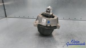 Gebruikte Motorsteun BMW 7-Serie Prijs € 40,00 Margeregeling aangeboden door Klein Gunnewiek Autodemontage & Motorentechniek