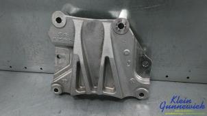 Gebruikte Motorrubber Opel Vivaro Prijs € 20,00 Margeregeling aangeboden door Klein Gunnewiek Autodemontage & Motorentechniek