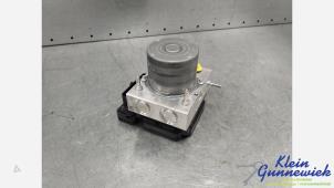 Gebruikte ABS Pomp Renault Zoe Prijs € 75,00 Margeregeling aangeboden door Klein Gunnewiek Autodemontage & Motorentechniek