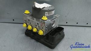 Gebruikte ABS Pomp Renault Megane Prijs € 125,00 Margeregeling aangeboden door Klein Gunnewiek Autodemontage & Motorentechniek