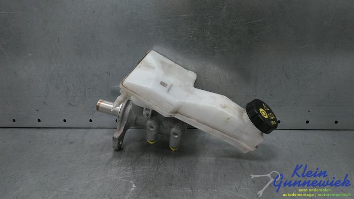 Gebruikte Hoofdremcilinder Opel Corsa Prijs € 44,00 Margeregeling aangeboden door Klein Gunnewiek Autodemontage & Motorentechniek