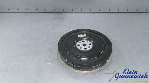 Gebruikte Krukas Poelie Volvo XC90 Prijs € 45,00 Margeregeling aangeboden door Klein Gunnewiek Autodemontage & Motorentechniek