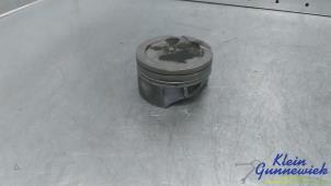 Gebruikte Zuiger Volvo XC90 Prijs € 50,00 Margeregeling aangeboden door Klein Gunnewiek Autodemontage & Motorentechniek