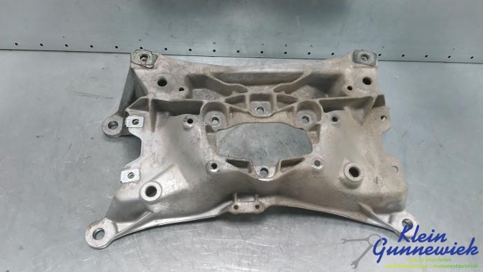 Gebruikte Versnellingsbak Steun Audi Q5 Prijs € 96,00 Margeregeling aangeboden door Klein Gunnewiek Autodemontage & Motorentechniek