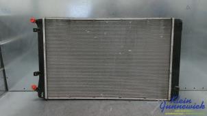 Gebruikte Radiateur Kia Niro Prijs € 125,00 Margeregeling aangeboden door Klein Gunnewiek Autodemontage & Motorentechniek