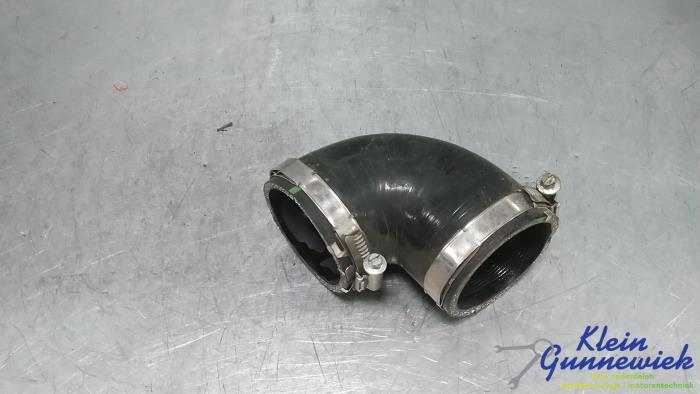 Gebruikte Intercooler Slang Landrover Discovery Prijs € 50,00 Margeregeling aangeboden door Klein Gunnewiek Autodemontage & Motorentechniek