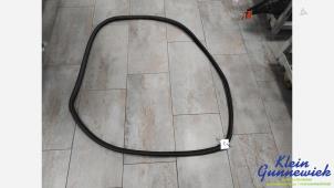 Gebruikte Deurrubber 4Deurs rechts-voor Opel Crossland X Prijs € 20,00 Margeregeling aangeboden door Klein Gunnewiek Autodemontage & Motorentechniek