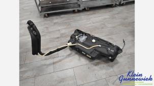 Gebruikte Brandstoftank Opel Crossland X Prijs € 175,00 Margeregeling aangeboden door Klein Gunnewiek Autodemontage & Motorentechniek