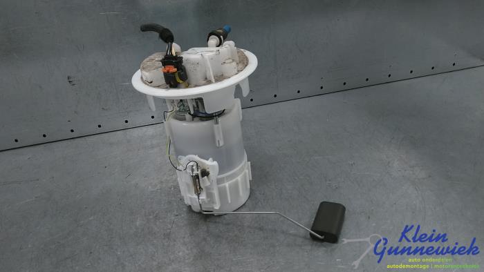 Gebruikte Tank element Pomp Opel Crossland X Prijs € 39,00 Margeregeling aangeboden door Klein Gunnewiek Autodemontage & Motorentechniek
