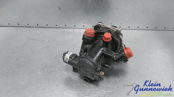 Gebruikte Waterpomp Volkswagen T-Roc Prijs € 229,00 Margeregeling aangeboden door Klein Gunnewiek Autodemontage & Motorentechniek