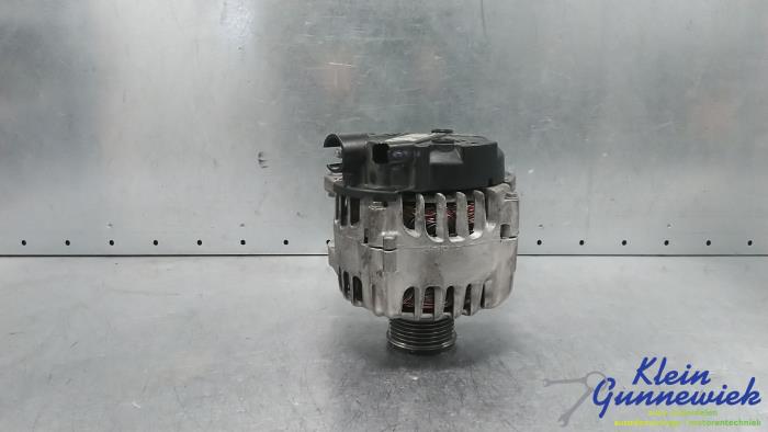 Dynamo van een Opel Corsa 2022