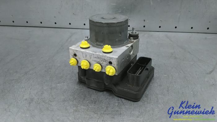 Gebruikte ABS Pomp Opel Corsa Prijs € 95,00 Margeregeling aangeboden door Klein Gunnewiek Autodemontage & Motorentechniek
