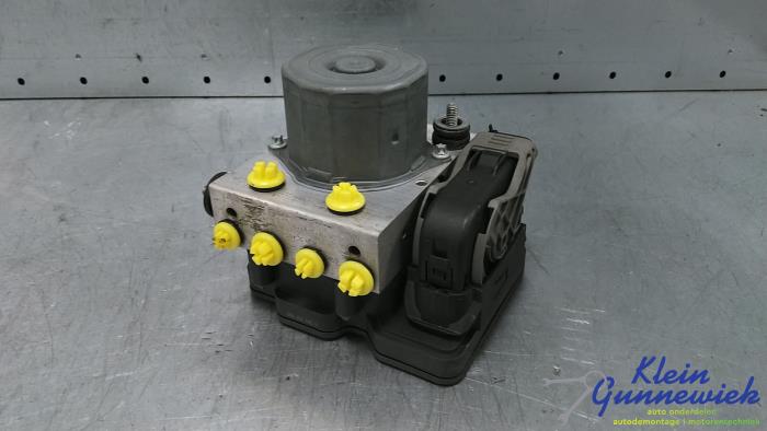 Gebruikte ABS Pomp Ford Transit Custom Prijs € 201,00 Margeregeling aangeboden door Klein Gunnewiek Autodemontage & Motorentechniek