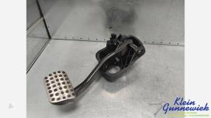 Gebruikte Rempedaal Mercedes E-Klasse Prijs € 35,00 Margeregeling aangeboden door Klein Gunnewiek Autodemontage & Motorentechniek