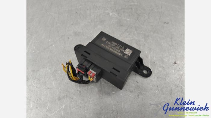 Gebruikte PDC Module Opel Karl Prijs € 32,00 Margeregeling aangeboden door Klein Gunnewiek Autodemontage & Motorentechniek