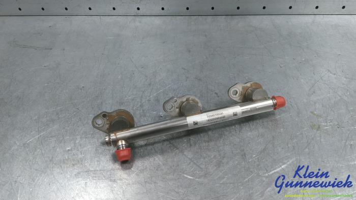 Gebruikte Common rail (Injectie) Mercedes E-Klasse Prijs € 119,00 Margeregeling aangeboden door Klein Gunnewiek Autodemontage & Motorentechniek