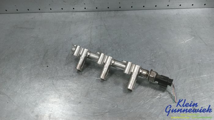 Gebruikte Verstuiver brug Opel Crossland X Prijs € 28,00 Margeregeling aangeboden door Klein Gunnewiek Autodemontage & Motorentechniek