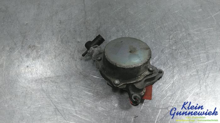 Gebruikte Vacuumpomp (Diesel) Renault Trafic Prijs € 25,00 Margeregeling aangeboden door Klein Gunnewiek Autodemontage & Motorentechniek