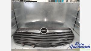 Gebruikte Grille Opel Vivaro Prijs € 125,00 Margeregeling aangeboden door Klein Gunnewiek Autodemontage & Motorentechniek