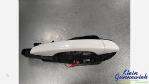 Gebruikte Portiergreep 4Deurs rechts-achter Opel Grandland X Prijs € 25,00 Margeregeling aangeboden door Klein Gunnewiek Autodemontage & Motorentechniek