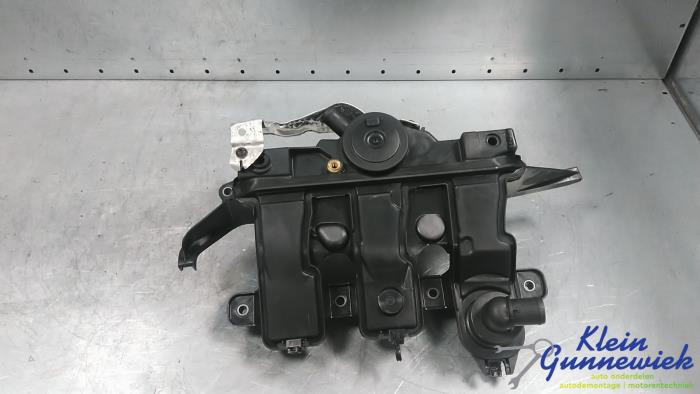 Gebruikte Carterventilatie Opel Vivaro Prijs € 35,00 Margeregeling aangeboden door Klein Gunnewiek Autodemontage & Motorentechniek