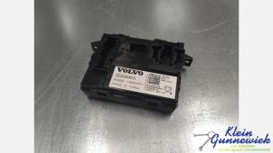 Gebruikte Computer Diversen Volvo XC40 Prijs € 75,00 Margeregeling aangeboden door Klein Gunnewiek Autodemontage & Motorentechniek