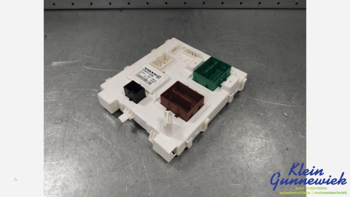 Gebruikte Computer Body Control Volvo XC40 Prijs € 136,00 Margeregeling aangeboden door Klein Gunnewiek Autodemontage & Motorentechniek