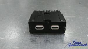 Gebruikte AUX/USB aansluiting Cupra Formentor Prijs € 25,00 Margeregeling aangeboden door Klein Gunnewiek Autodemontage & Motorentechniek