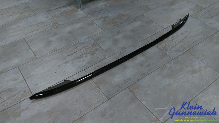 Dakrail links van een Cupra Formentor 2022