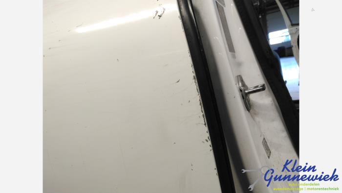 Portier 4Deurs rechts-achter van een Mercedes B-Klasse 2022