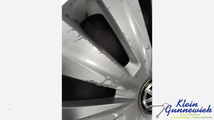 Velgen set + banden van een Volkswagen Golf 2016