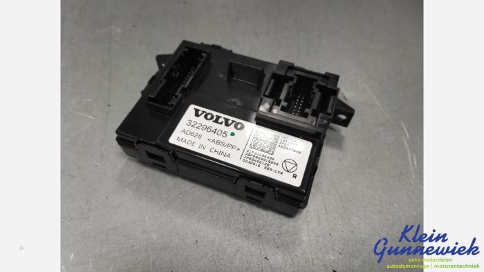 Gebruikte Computer Diversen Volvo XC40 Prijs € 69,00 Margeregeling aangeboden door Klein Gunnewiek Autodemontage & Motorentechniek