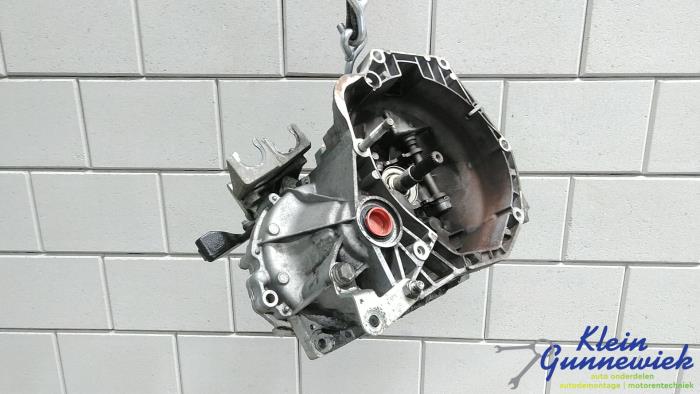 Gebruikte Versnellingsbak Opel Combo Prijs € 450,00 Margeregeling aangeboden door Klein Gunnewiek Autodemontage & Motorentechniek