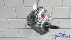 Gebruikte Tussenbak 4x4 Mercedes E-Klasse Prijs € 895,00 Margeregeling aangeboden door Klein Gunnewiek Autodemontage & Motorentechniek