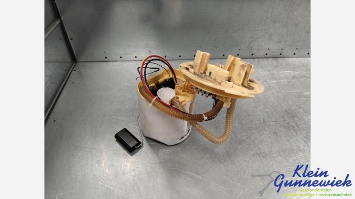 Gebruikte Tank element Pomp Mercedes B-Klasse Prijs € 145,00 Margeregeling aangeboden door Klein Gunnewiek Autodemontage & Motorentechniek