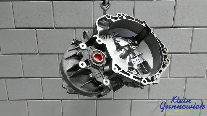 Gereviseerde Versnellingsbak Opel Meriva Prijs € 1.324,95 Inclusief btw aangeboden door Klein Gunnewiek Autodemontage & Motorentechniek