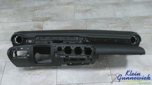 Gebruikte Dashboard Mercedes CLA Prijs € 575,00 Margeregeling aangeboden door Klein Gunnewiek Autodemontage & Motorentechniek