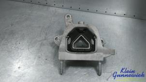 Gebruikte Motorrubber Opel Vivaro Prijs € 45,00 Margeregeling aangeboden door Klein Gunnewiek Autodemontage & Motorentechniek