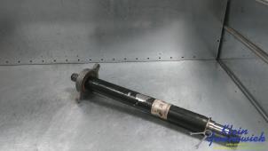 Gebruikte Steekas rechts-voor Mercedes B-Klasse Prijs € 395,00 Margeregeling aangeboden door Klein Gunnewiek Autodemontage & Motorentechniek