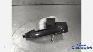 Gebruikte Portiergreep 4Deurs links-achter Kia Ceed Sportswagon Prijs € 30,00 Margeregeling aangeboden door Klein Gunnewiek Autodemontage & Motorentechniek