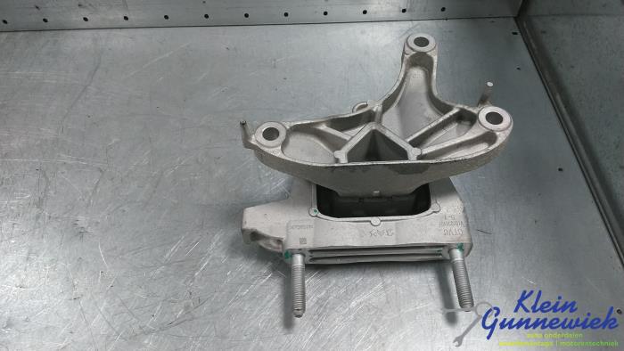 Motorsteun van een Opel Corsa 2023