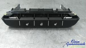 Gebruikte Stoelverwarmings Schakelaar Kia Ceed Sportswagon Prijs € 35,00 Margeregeling aangeboden door Klein Gunnewiek Autodemontage & Motorentechniek