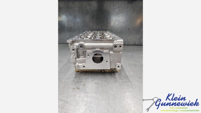 Cilinderkop van een Volkswagen Transporter 2015