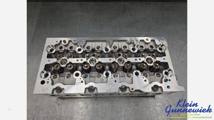 Cilinderkop van een Volkswagen Transporter 2015